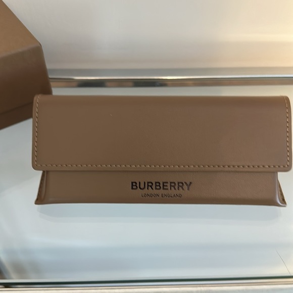 COPY - NWT Burberry BE4181 Sunglasses - Picture 10 of 12